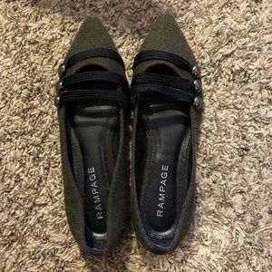 Cute women’s flats!
